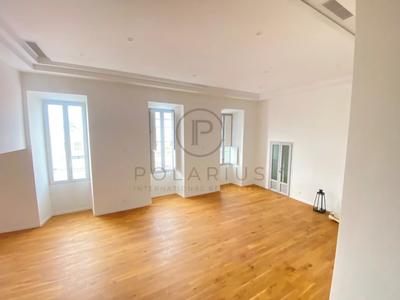 Appartement - 174 m² - 5 pièces