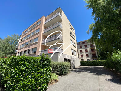 Parking / Garage - 8 m²