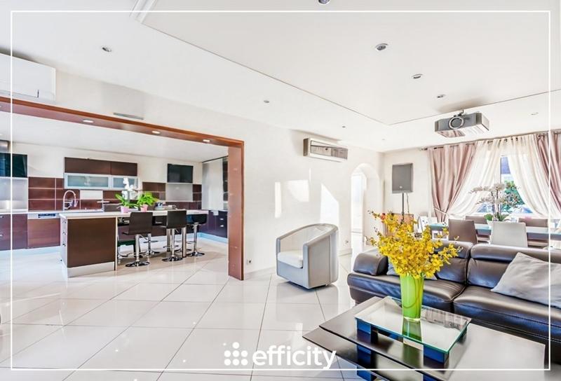 Pavillon - 223 m² - 12 pièces