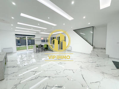 Maison - 129 m² - 6 pièces