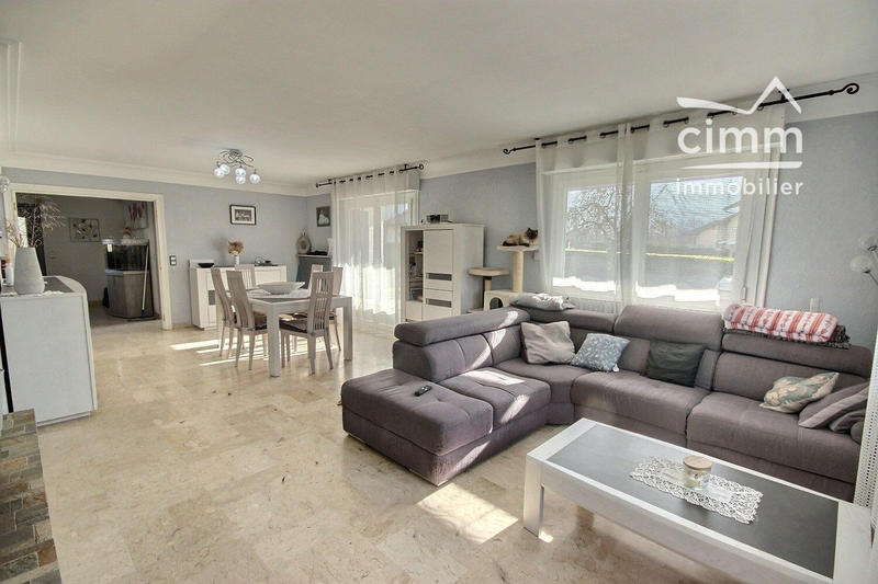 Maison traditionnelle - 135 m² - 6 pièces