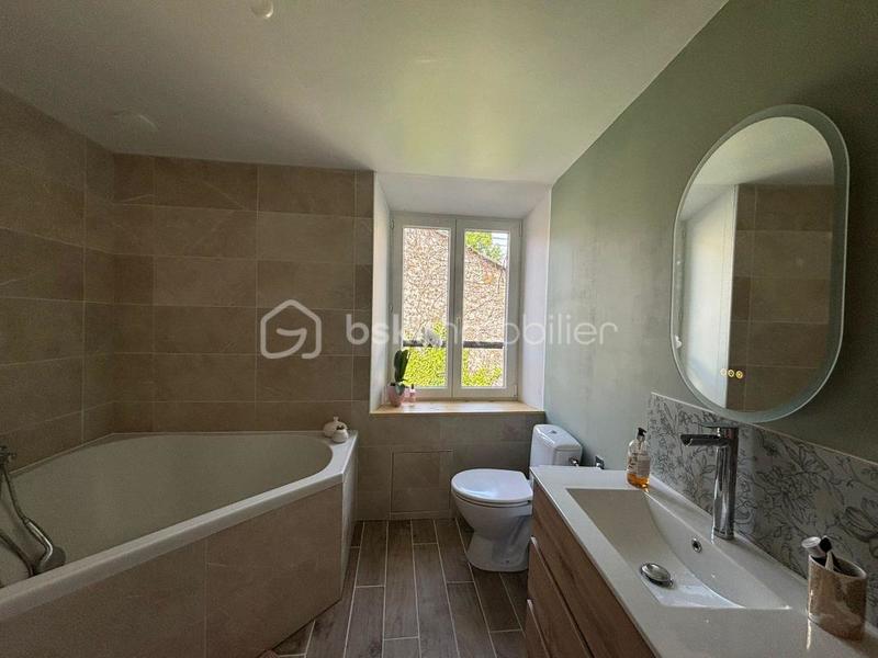 Demeure - 161 m² - 5 pièces