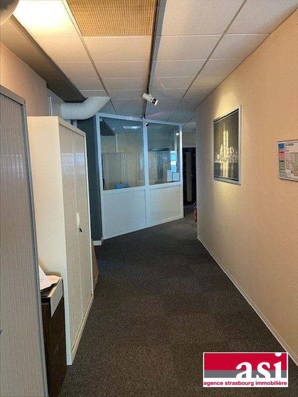 Bureau - 218 m² - 9 pièces