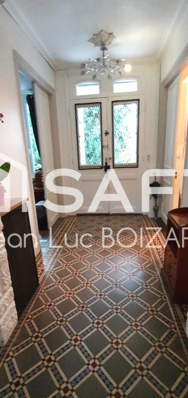 Maison de maîtres - 179 m² - 9 pièces