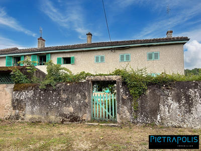 Maison ancienne - 180 m² - 3 pièces