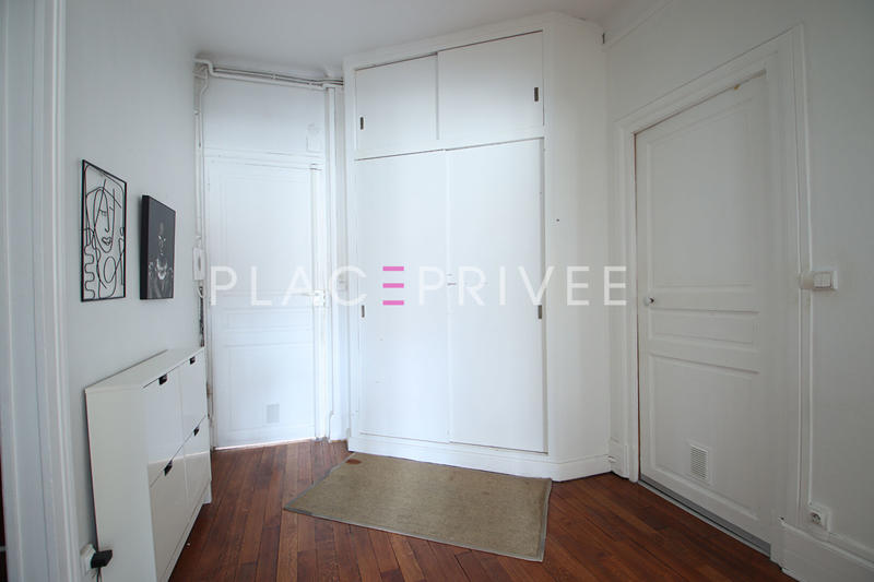 Appartement - 65 m² - 2 pièces