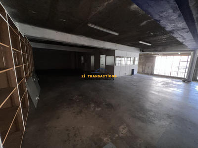 Local d'activités - 729 m²