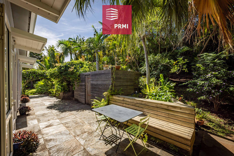 Maison - 201 m² - 6 pièces