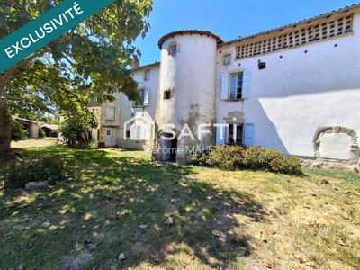 Maison - 218 m² - 5 pièces