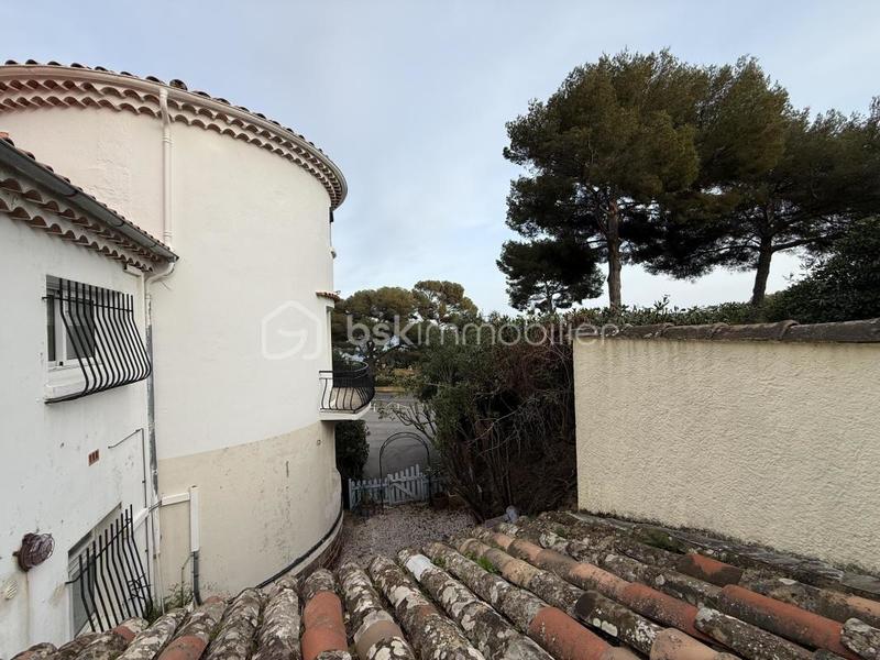 Maison jumelée - 110 m² - 4 pièces