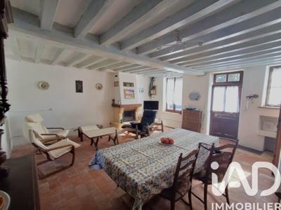 Maison - 102 m² - 5 pièces