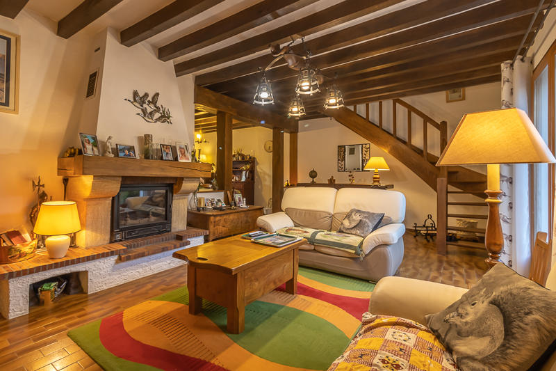 Maison - 137 m² - 6 pièces