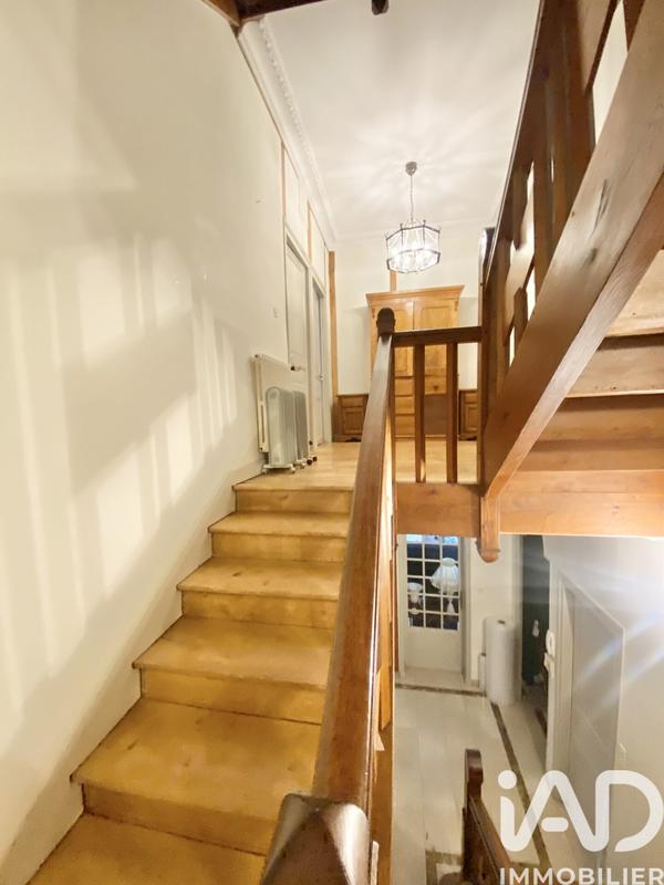 Maison - 400 m² - 10 pièces