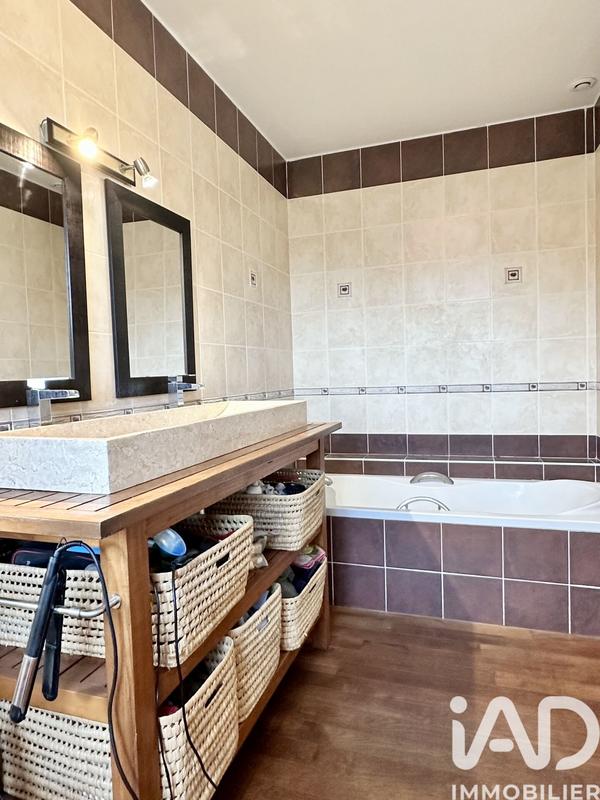 Maison - 161 m² - 7 pièces