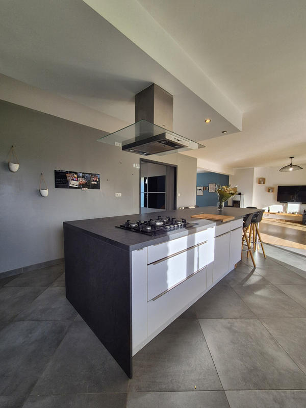 Maison - 140 m² - 6 pièces