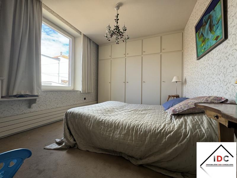 Appartement - 155 m² - 5 pièces