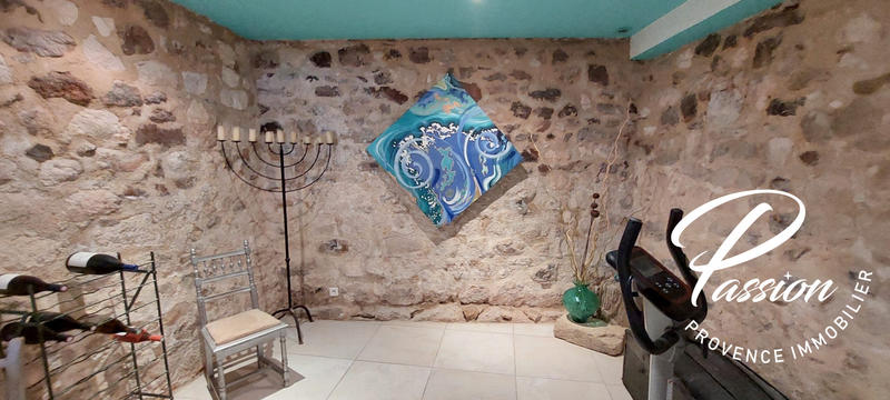 Mas - 190 m² - 6 pièces