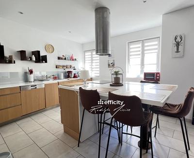 Appartement - 120 m² - 5 pièces