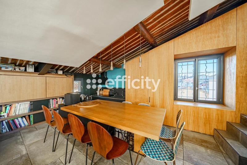 Appartement - 110 m² - 4 pièces