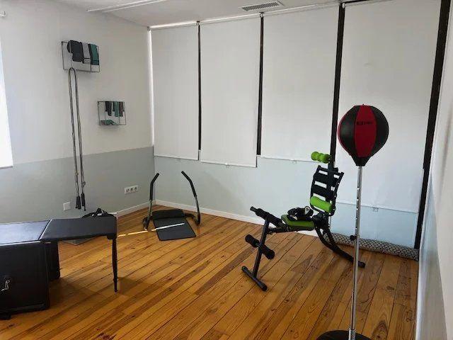 Appartement - 215 m² - 6 pièces