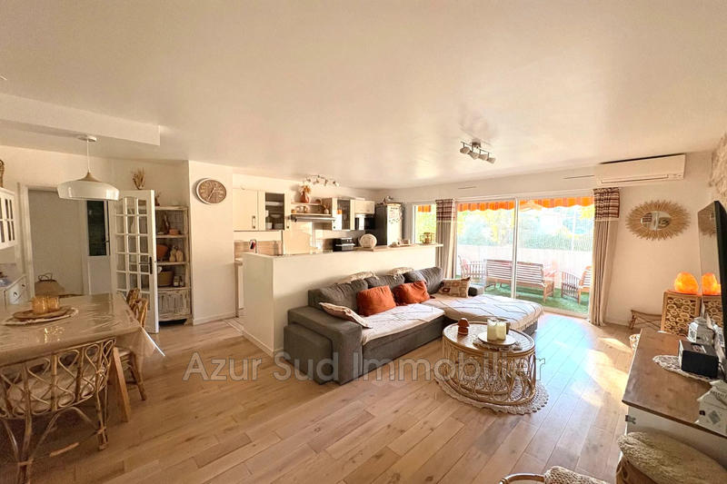 Appartement - 79 m² - 4 pièces