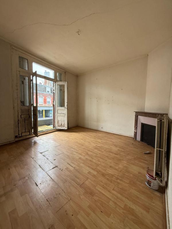 Immeuble - 200 m² - 2 pièces