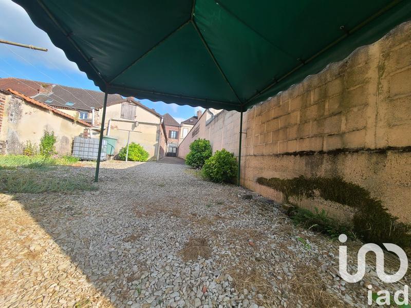 Maison - 222 m² - 7 pièces