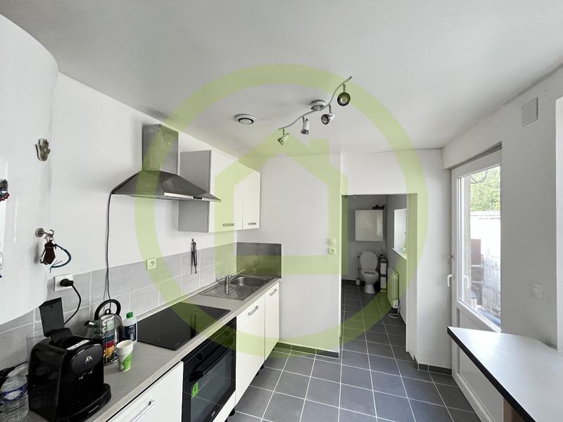 Maison - 90 m² - 6 pièces