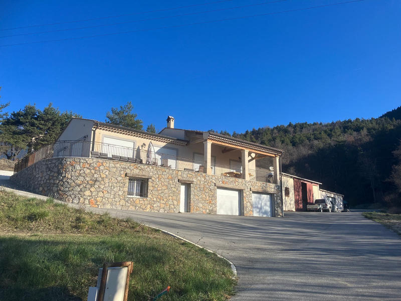 Villa - 173 m² - 6 pièces