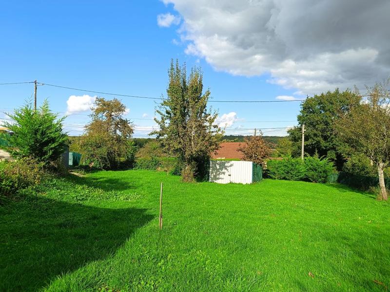Terrain constructible - 887 m²