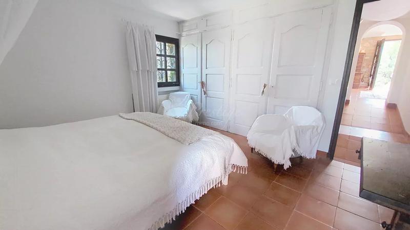 Maison - 206 m² - 9 pièces