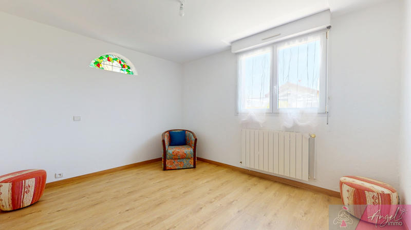 Maison - 165 m² - 8 pièces