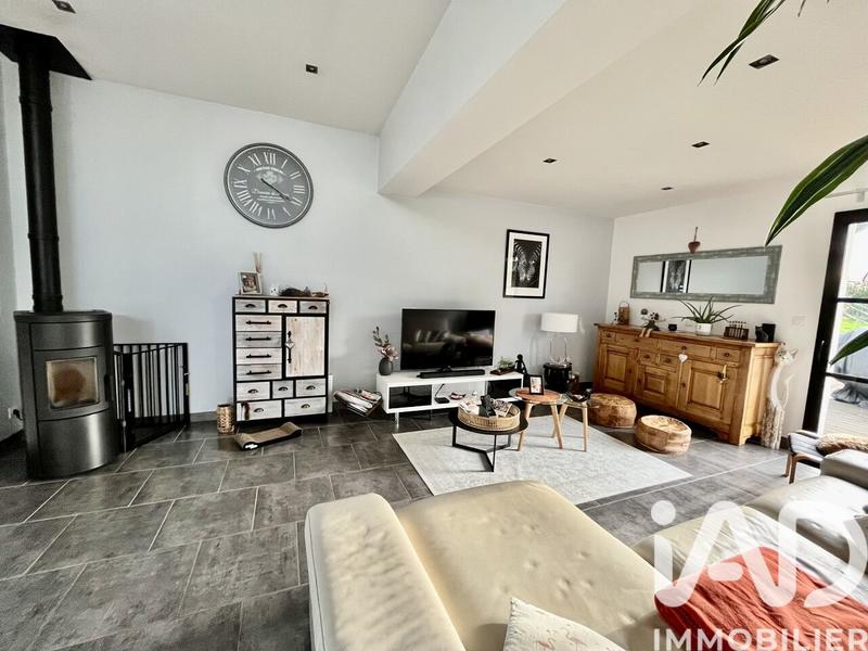 Maison - 180 m² - 6 pièces