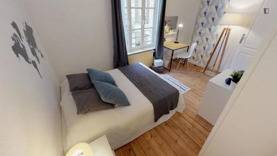 Chambre - 11 m² - 4 pièces