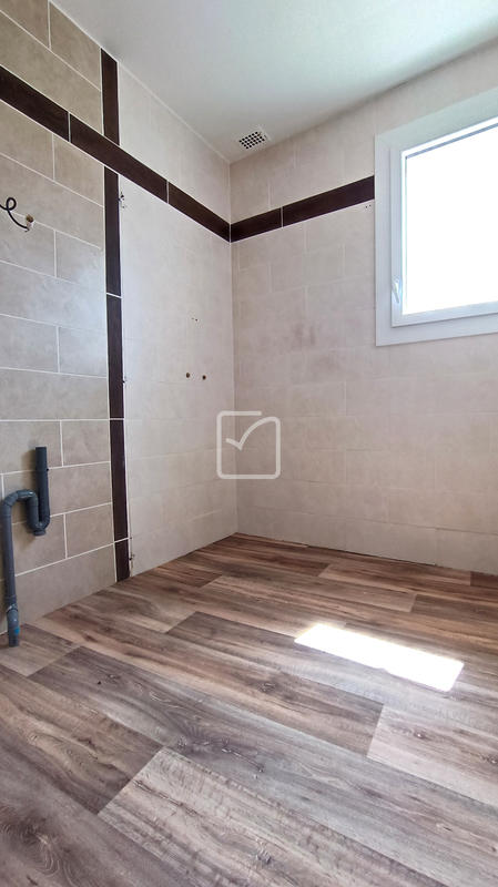 Maison - 122 m² - 5 pièces