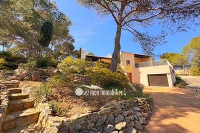 Maison - 146 m² - 6 pièces