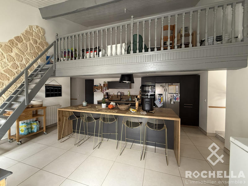 Maison ancienne - 244 m² - 7 pièces