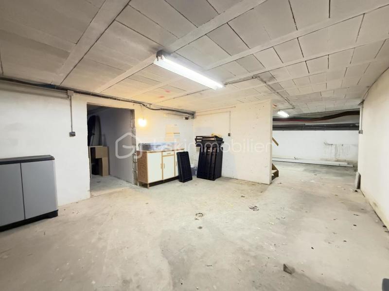 Maison - 190 m² - 8 pièces