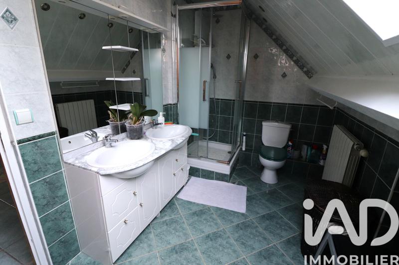 Maison - 137 m² - 7 pièces