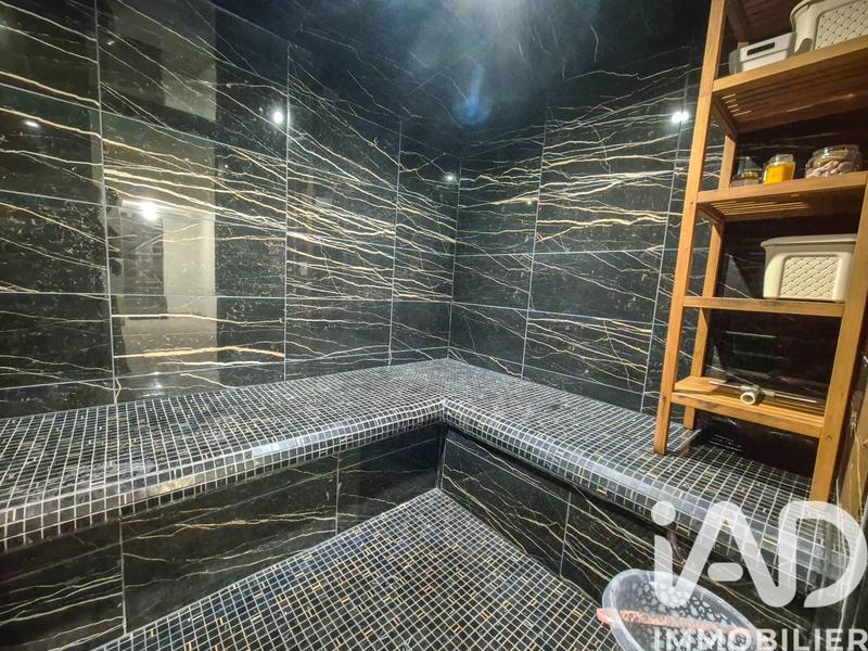 Maison - 131 m² - 7 pièces