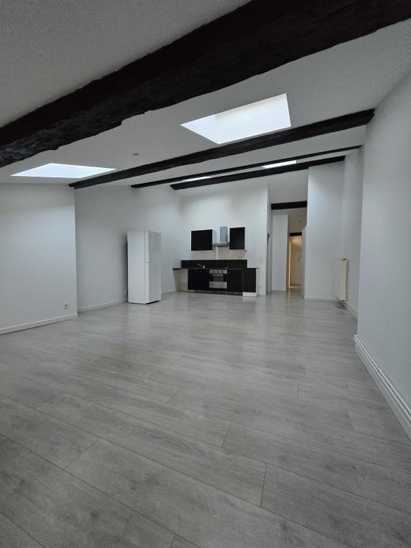 Appartement - 65 m² - 2 pièces