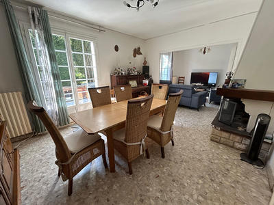 Maison - 92 m² - 5 pièces