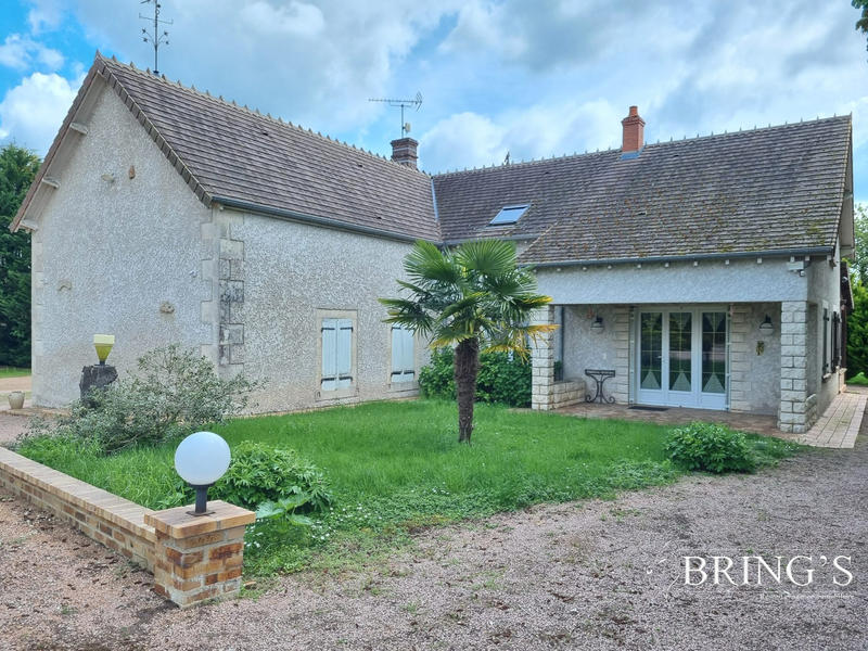 Maison - 204 m² - 8 pièces