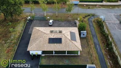 Local d'activités - 134 m² - 5 pièces