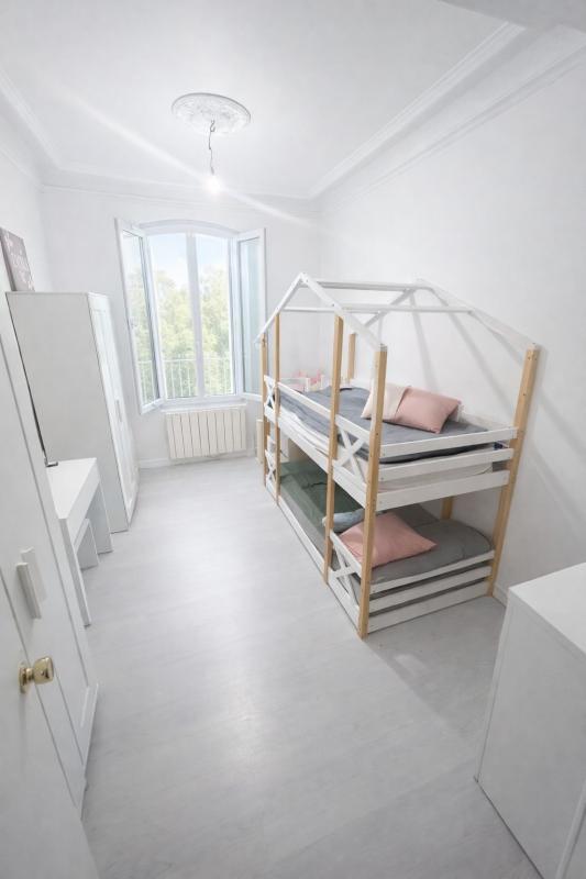 Demeure - 302 m² - 11 pièces