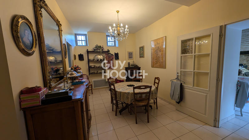 Demeure - 304 m² - 10 pièces