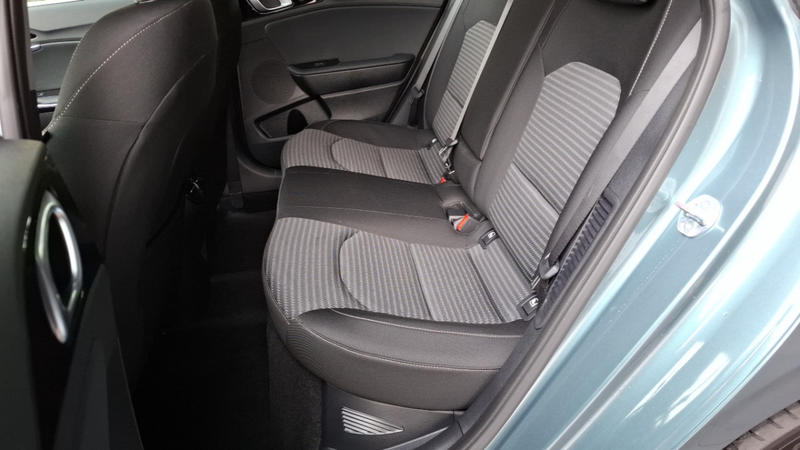 Kia Cee'd_Sw ceed Sw III 1.6 Gdi Isg Phev Active Bu Dct6