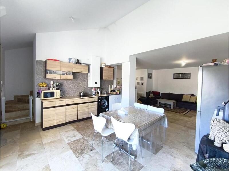 Appartement - 72 m² - 3 pièces