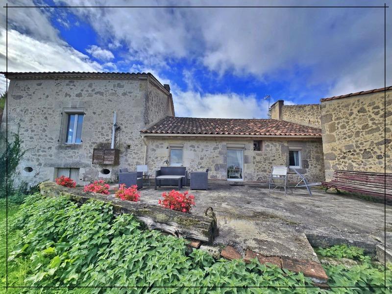 Propriété - 350 m² - 9 pièces