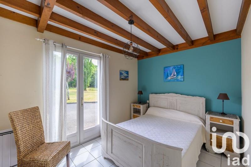 Maison - 250 m² - 9 pièces